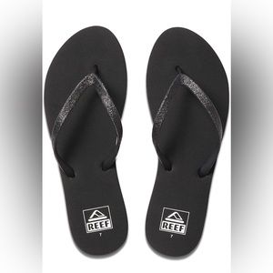 Size 11 Reef flip flops